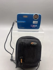 Olympus Stylus Water 550WP Digital Camera Blue 2.5" LCD 10MP Needs Charger D01 - Picture 1 of 8