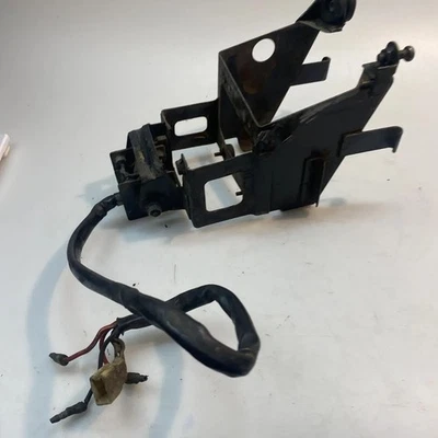 Yamaha RD 250 EZ:75 Batteriekasten Batterie Verkleidung G2261 — 第 1/4 张图片