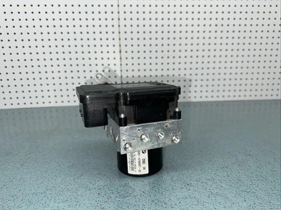 BMW E90 LCI E91 E92 E93 128i 135i 328i 335i DSC ABS freno hidráulico 2009 2010 2011 Foto 1 de 4