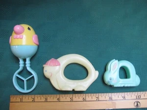 3-Vtg Easter Plastic Baby Rattle Teether Toys 1977 HONG KONG Turtle Rabbit Chick - Picture 1 of 12