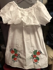 GB Girls White A-line Girls Off The Shoulder Dress Size Large Floral Appliqué - Picture 1 of 5