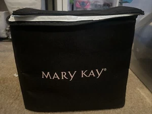 Black Nylon Mary Kay Case To Keep Products Cooler During The Summer - Picture 1 of 5