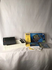 Psion Series 5 Palmtop Komputer ręczny PDA 8MB Czarny Epoc W Box, Cd, Papiery - Zdjęcie 1 z 19