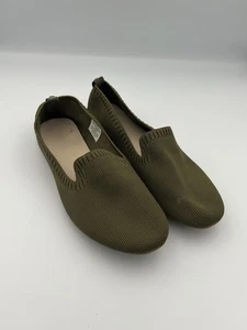 Danskin Hope Slip On Stretch Knit Flat Women’s Shoes, Olive Green Size 8 - Picture 1 of 5