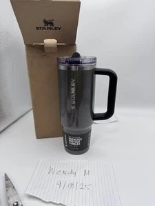 Stanley 30 Unzen Midnight Glitz Quencher ProTour Flip Strohhalm Becher - Bild 1 von 1