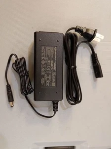 Crestron PW-2420RU Desktop Power Pack/Supply 24 VDC 2.5A - Afbeelding 1 van 1