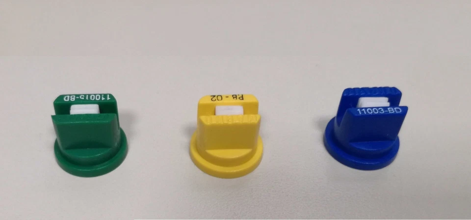 Ugello a ventaglio 110° in ceramica , per pompa diserbo, insetticidi, fungicidi - Immagine 1 di 1