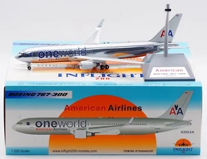 VUELO 1:200 American Airlines Boeing B767-300ER avión diecast modelo N395AN - Imagen 1 de 16