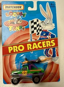 Looney Tunes Pro Racers Daffy Duck Pickup Truck Lifted Green NIP 1993 Matchbox - Picture 1 of 2