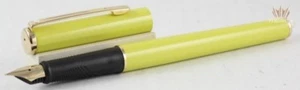 SHEAFFER AGIO 9082 YELLOW LACQUER WITH GOLD TRIM FOUNTAIN PEN SUPERB BEAUTIFUL ! - Picture 1 of 3