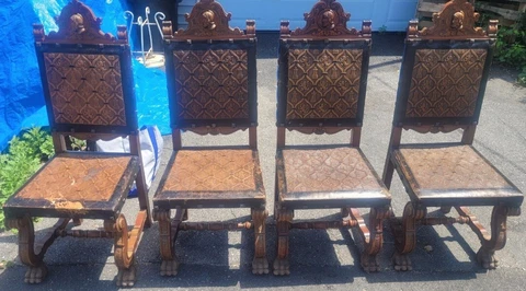 4 Spanish Renaissance Castle Dining Chairs, In Need Of Restoration Cover