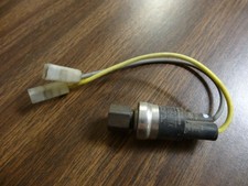 Texas Instrument HVAC pressure switch HQ1085492TX; "USED"