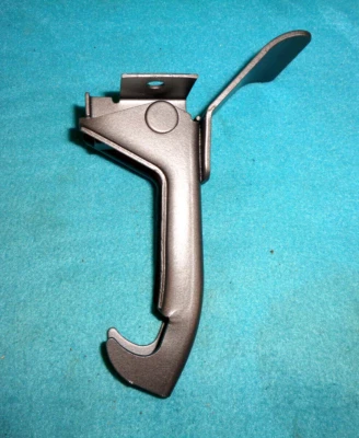 PLYMOUTH DUSTER HOOD 1970-72 CIERRE DE SEGURIDAD SECUNDARIO V-BONITO CLN refinado Foto 1 de 4