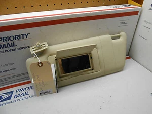 07 MERCEDES C CLASS DRIVER LH SUN VISOR CREAM MI0643 - Picture 1 of 2