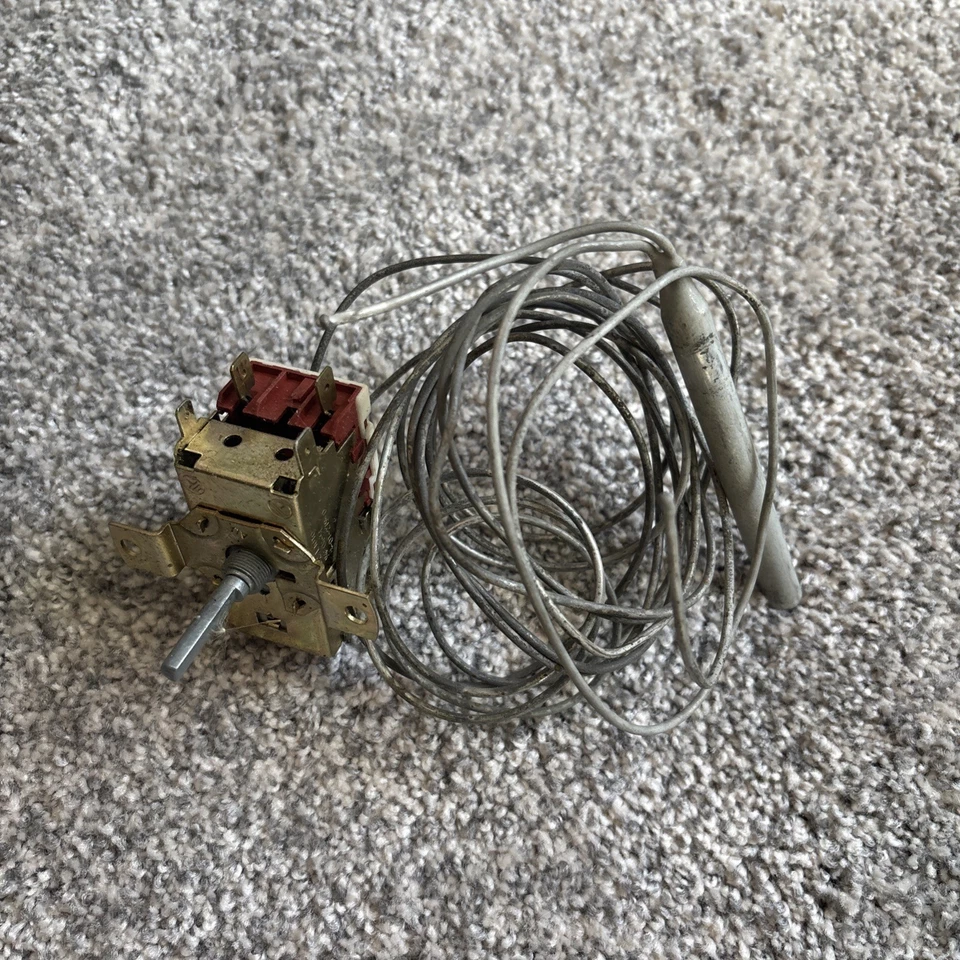 Control de refrigerador de doble sensor Sub-Zero genuino 4201260 para serie 500 - USADO  Foto 1 de 1