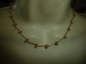 AVON DELIQUET GOLD TONE W TINY GOLD TONE METAL BEADS COLLAR NECKLACE #8/29 - Picture 1 of 5