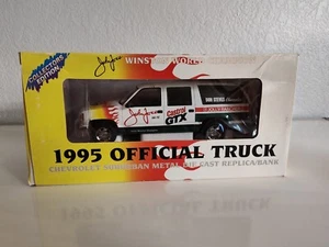 Brookfield Collectors Guild 1:25 John Force 1995 Official Truck Bank (c5) - Picture 1 of 7
