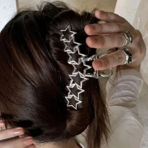 Fermagli per capelli stella cuore in metallo - artigli per capelli cuori geometrici accessori per capelli donna - Foto 1 di 16