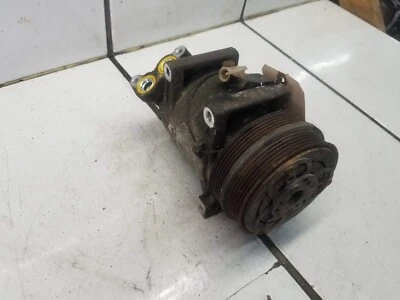 Volvo C30 2010 compresor de aire acondicionado Foto 1 de 4