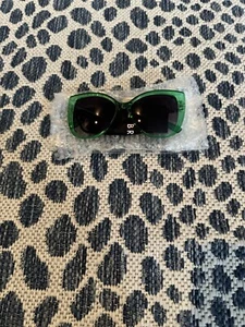 Lane Bryant Sunglasses Green Brand New With Case - Picture 1 of 2