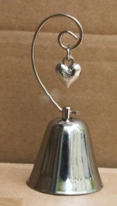 Silver Kissing Bell Name Card Holder Wedding bomboniere Heart Ring Top 6cm high - Bild 1 von 5