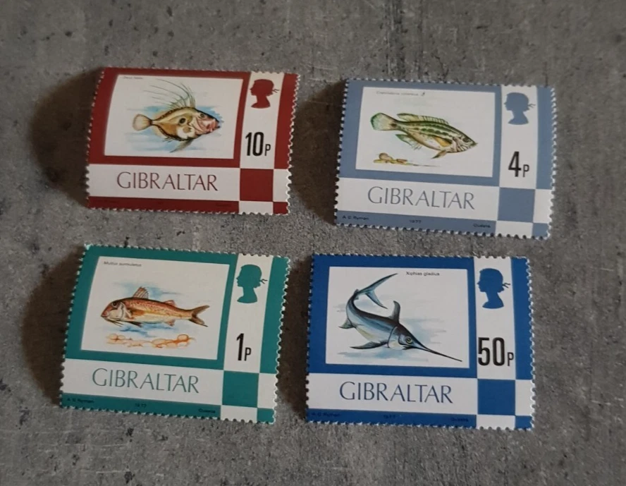 GIBRALTAR -FISHES-4 VAL- SET MNH - Image 1 of 1