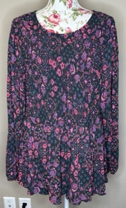 Torrid Top Womens Plus Sz 1X Kona Motifs Floral Peplum Crinkle Gauze Smocked Top - Picture 1 of 9