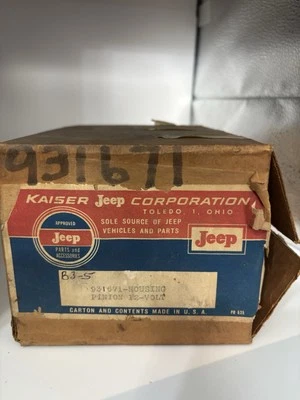 NOS KAISER JEEP Housing Pinion 12-VOLT 931671 - Image 1 of 4