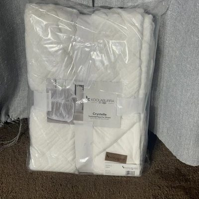 Koolaburra by UGG Crystelle Faux Fur Throw 50"x70" KB White Polyester Brand New - Image 1 of 3