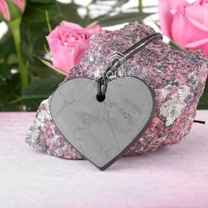 Shungite pendant "Love" amulet made of rare shungite stone, Tolvu - Picture 1 of 7