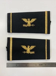 Adler/Oberst Schulterklappen - dunkelgoldene Abzeichen schwarzer Stoff - Slipper - Bild 1 von 4
