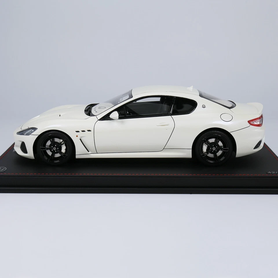 1-18 Maserati GT Rosso Resin Model car - Image 1 of 1