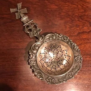 Vintage Dutch 833 Silver Windmill Tea Strainer - Picture 1 of 7