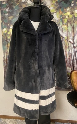 Abrigo de piel sintética para mujer Wendy Williams M gris con rayas blancas suave y acogedor Foto 1 de 4