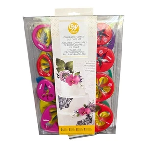 NIB Wilton Cut with Fondant Gum Paste Flower Cut-Outs w/Minis Impression Strip - Picture 1 of 2
