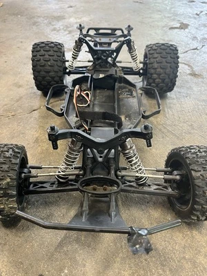 Team Associated SC10 Roller Chassis New Build with Short Course Body and Servo - Image 1 of 4