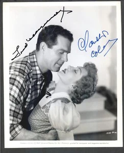 Fred MacMurray y Claudette Colbert - Foto autógrafa firmada múltiple - El huevo y - Imagen 1 de 2