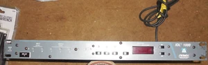 Peavey IDL 1000 2 Input Multi-Tap Digital Delay Rack Mounted Effect - Picture 1 of 5