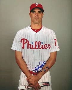 Signed  8x10 MIGUEL GONZALEZ Philadelphia Phillies Autographed photo - COA  - Picture 1 of 1