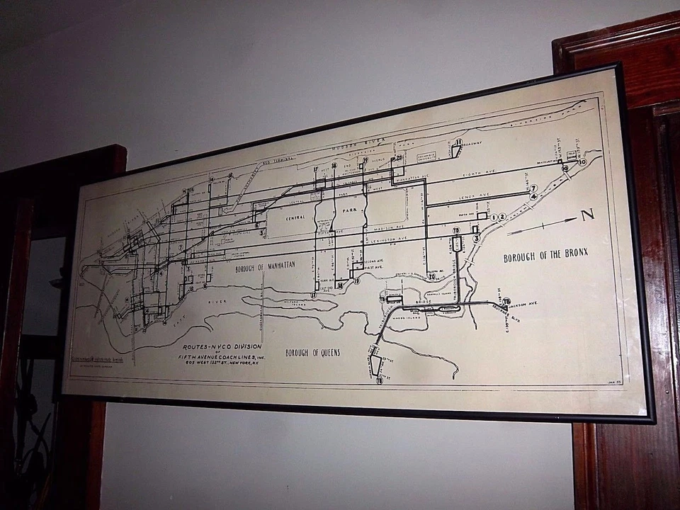 DE COLECCIÓN 1955 QUINTA AVENIDA LÍNEAS DE AUTOBUSES NY NYC SEÑAL DE AUTOBÚS TERMINAL MAPA ARTE DE MANHATTAN Foto 1 de 4