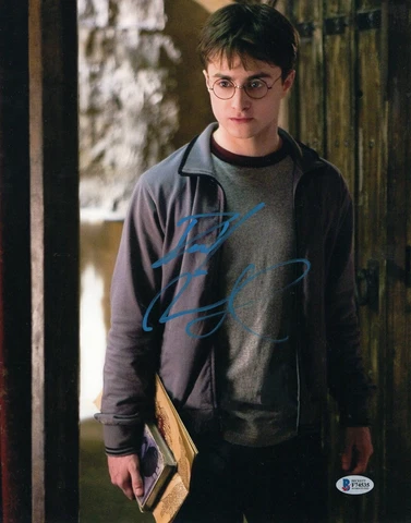 DANIEL RADCLIFFE SIGNED AUTOGRAPHED HARRY POTTER 11X14 PHOTO BECKETT BAS COA 21 Cover