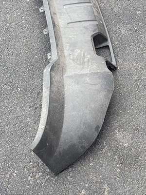 Cenefa trasera OEM (CV9801B) 2010-2017 GMC Terrain Chevy Equinox.                Foto 1 de 4