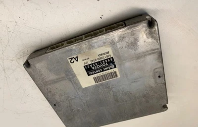Toyota Avensis T250 Motorsteuergerat/-modul 8966105A21 1758008340 MB1758008340 - Image 1 of 4
