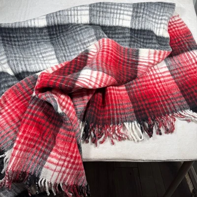 Manta reversible a cuadros flecos acogedora cálida gris rojo blanco mezcla de lana 80x90 Foto 1 de 4