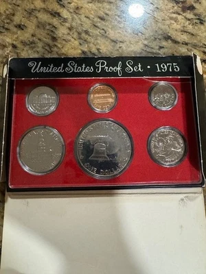 1975 United States Proof Set – Original Government Packaging- San Francisco Mint - Image 1 of 2