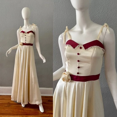 Vintage 40s Satin Ivory Full Sweep Formal Wedding Gown Dress XXS - Image 1 of 4