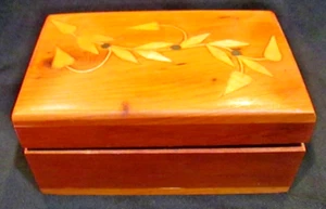 Small 4 3/4" L X 3 1/4" W X 2 1/4" H Hinged Cedar Box With Inlaid Top Design - Picture 1 of 5
