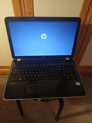 hp pavilion 15 inch laptop - Image 1 of 3