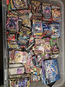 Pokemon tcg bundle of 50 cards (Pack Fresh, No Duplicates!) - Great Gift Idea - Picture 1 of 1