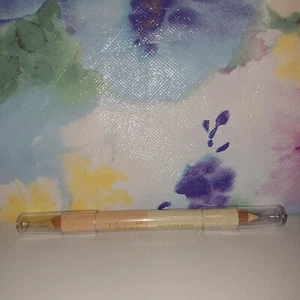Blend Mineral Cosmetics 2 in 1 Highlighter & Concealer Pencil Combo. Full Size. - Picture 1 of 2